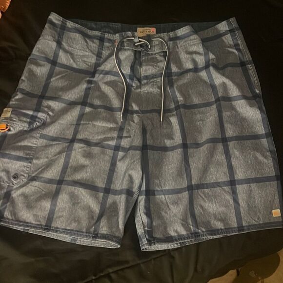 Quicksilver waterman  shorts - Picture 1 of 6